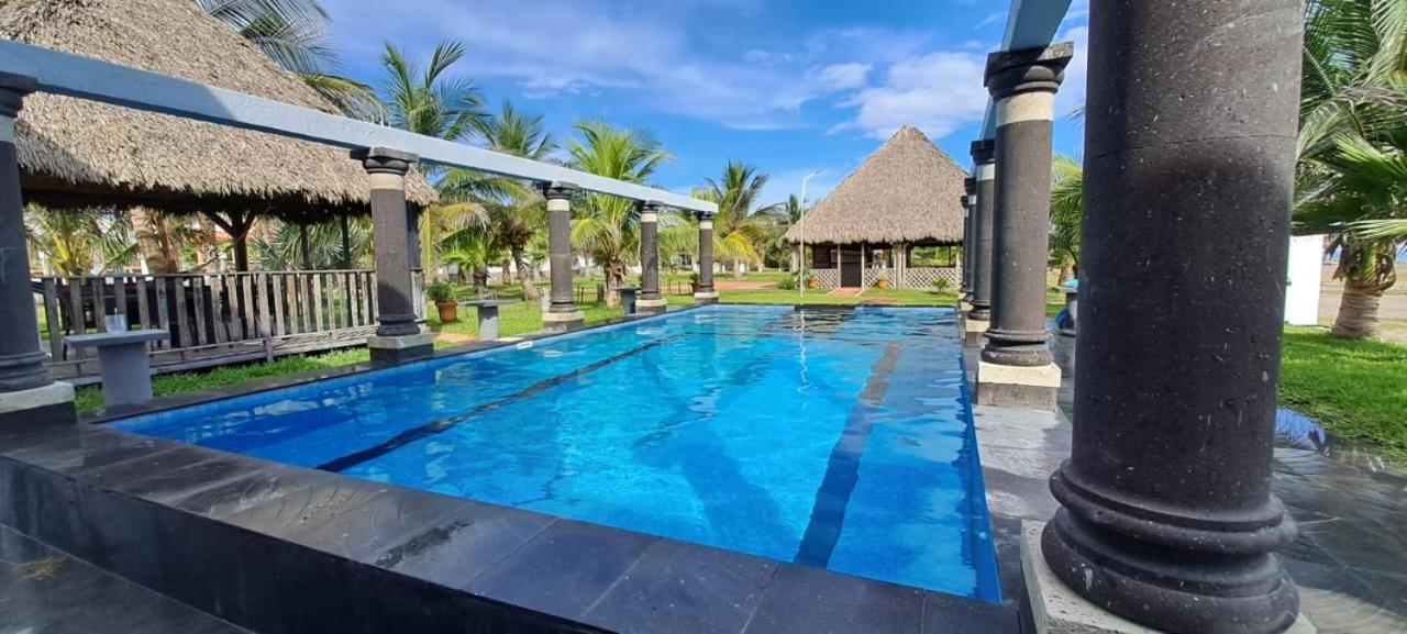 Ananta Hotel Casitas Exteriör bild