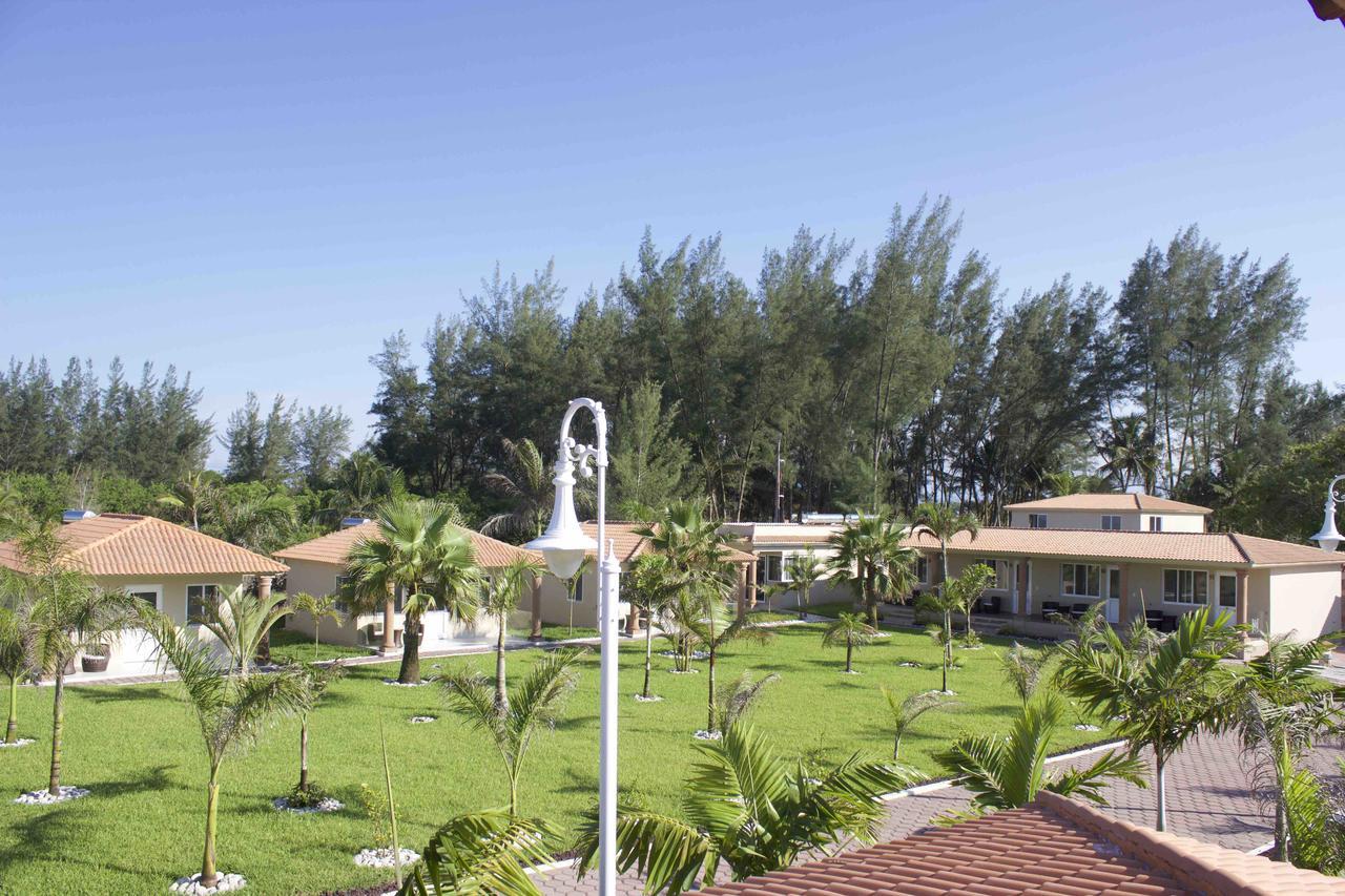 Ananta Hotel Casitas Exteriör bild